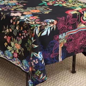 JOHNNY WAS NOIR PRINT TABLECLOTH